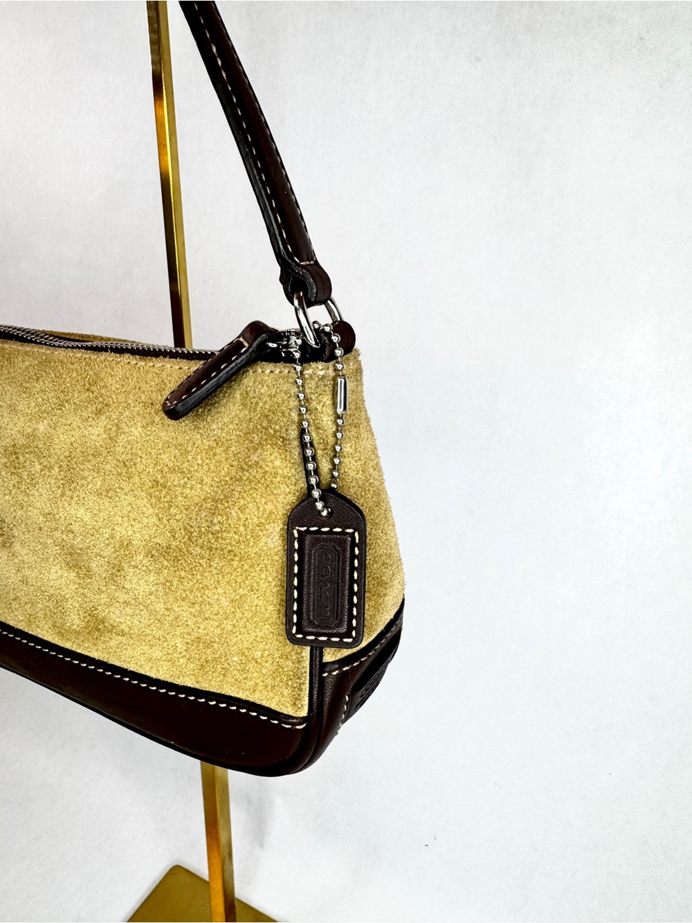 Vintage Coach Suede & Leather Shoulder Bag Style 7753 | Tan Split Suede - Picture 3 of 12